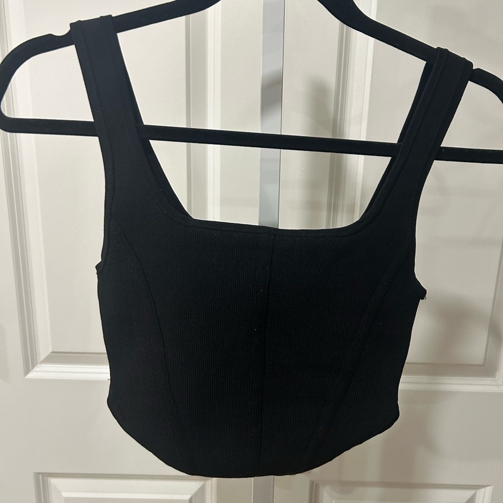 Aritzia Black Crop Tank